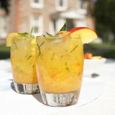 Ontario Peach Mojitos 