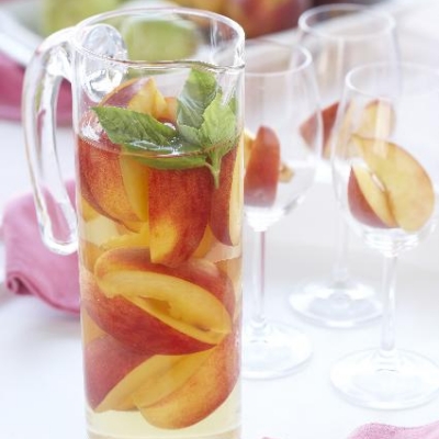 Ontario Peach Sangria 